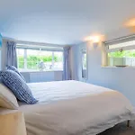 88 Baring Road