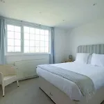 88 Baring Road