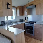 Lyons Robin Hood Caravan Rhyl Sbw 26