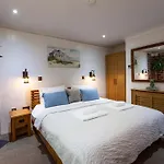 Rockleigh Place