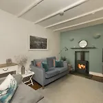 Cob Cottage