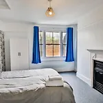 The Penthouse Of Palace Court