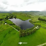 Lake View Romantic Retreat