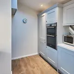 Host & Stay - Taylor Street