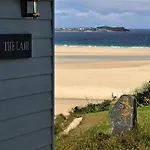 B27 The Lair, Riviere Towans