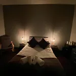 Bay View Rooms At Mentone Hotel