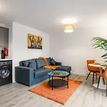 Contemporary 1 Bed Apartment -Belfast East Village