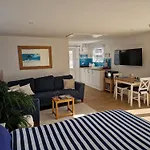 Nautical Themed Guest House With Private Patio On The Outskirts Of Lymington