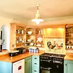 Zeta Cottage