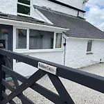 Rainbow Cottage