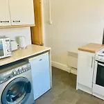 Jesmond Apartment