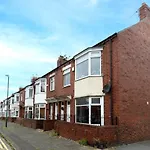 Modern 2 Bedroom Perfect For Family Friends And Workers