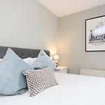 Charming Retreat In Belfast