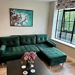Raleigh Waterside Apartment - The Barbican, Plymouth