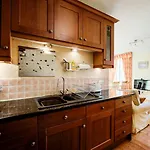 Guestready - Historic Edinburgh Old Town Apartment