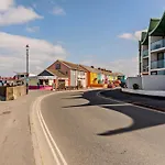 1 Bed In Westward Ho 82381