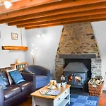 Old Farm House Cottage - Uk47320