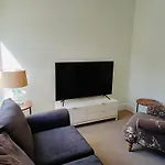 Stylish 1 Bedroom Flat In Heart Of Cowes
