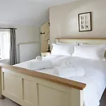 Arch Cottage