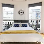 Light And Spacious Brunswick By The Sea