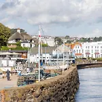 Quayside View - Luxury Apartment On Paignton Harbour