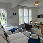 #9 Studio Apartment - Sleeps 4