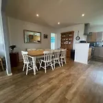 Wendron House, Helton