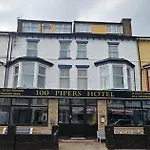 100 Pipers Hotel