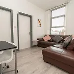 Stunning 2 Bedroom Apartment In Fleetwood