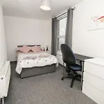 Beautiful 2 Bedroom Apartment In Fleetwood