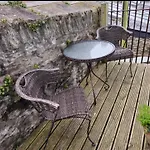 Bespoke Coastal 2 Bed Cottage With Free Parking