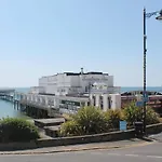 The Loft And The Den Apartments