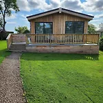 Homili Lodge
