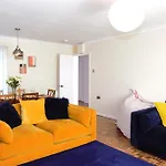 Family Seaside Oasis - Bungalow Mins To Beach
