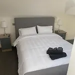 Spacious 2 Bedroom Apartment