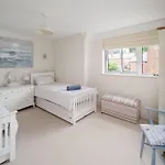Apartment 18
