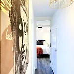 Stylish Westbrook Apartment