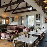 Pier House