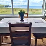 6 Dunluce Park - Portrush By The Sea