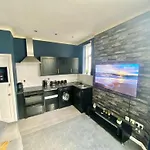 Bournemouth'S Hidden Garden Apartment