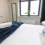 2 De Courcey House