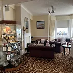 Clifton Hotel