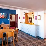 Claxton Hotel