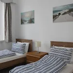 Clydesdale Apartments