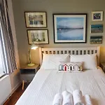 The Apartment At Queen Anne'S Lodge
