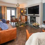 The Manor House Skerry Vore