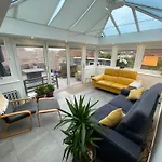 Newquay Fistral Holiday Home With Hot Tub