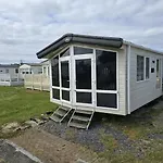 19Tw Lyons Robin Hood Rhyl