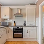 Sea Charm - Cosy Bungalow Near Beach And Village