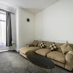 Heart Of Blackpool - Sleeps 10 - Parking